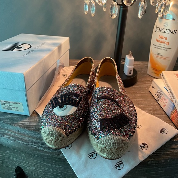 CHIARA FERRAGNI LASHES WINK GLITTER ESPADRILLES - Picture 9 of 9